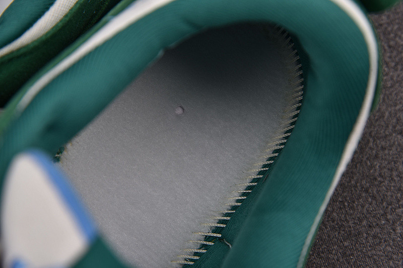 Nike Dunk Low Disrupt 2 “Malachite” DH4402-001