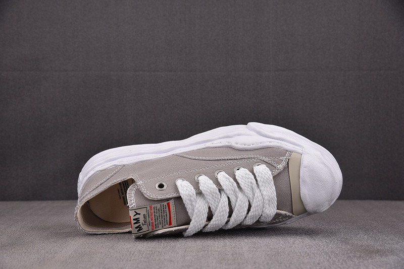 Ma1s0n Mihara Sneakers