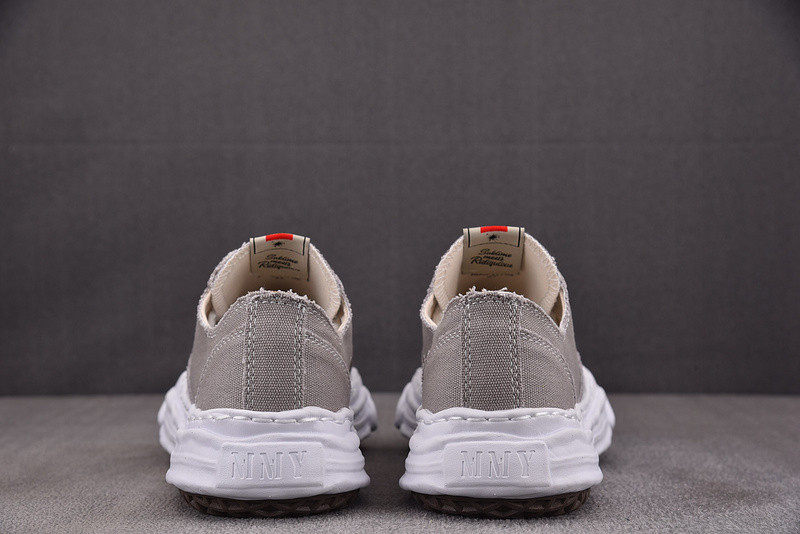 Ma1s0n Mihara Sneakers