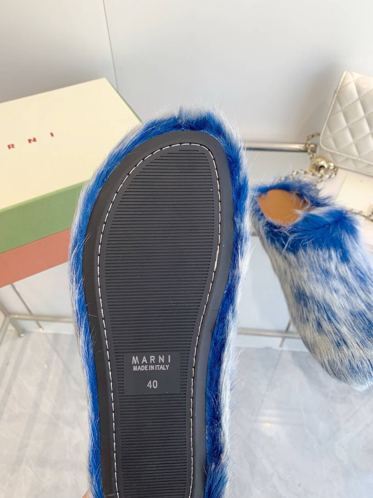 Marn* SLIDES