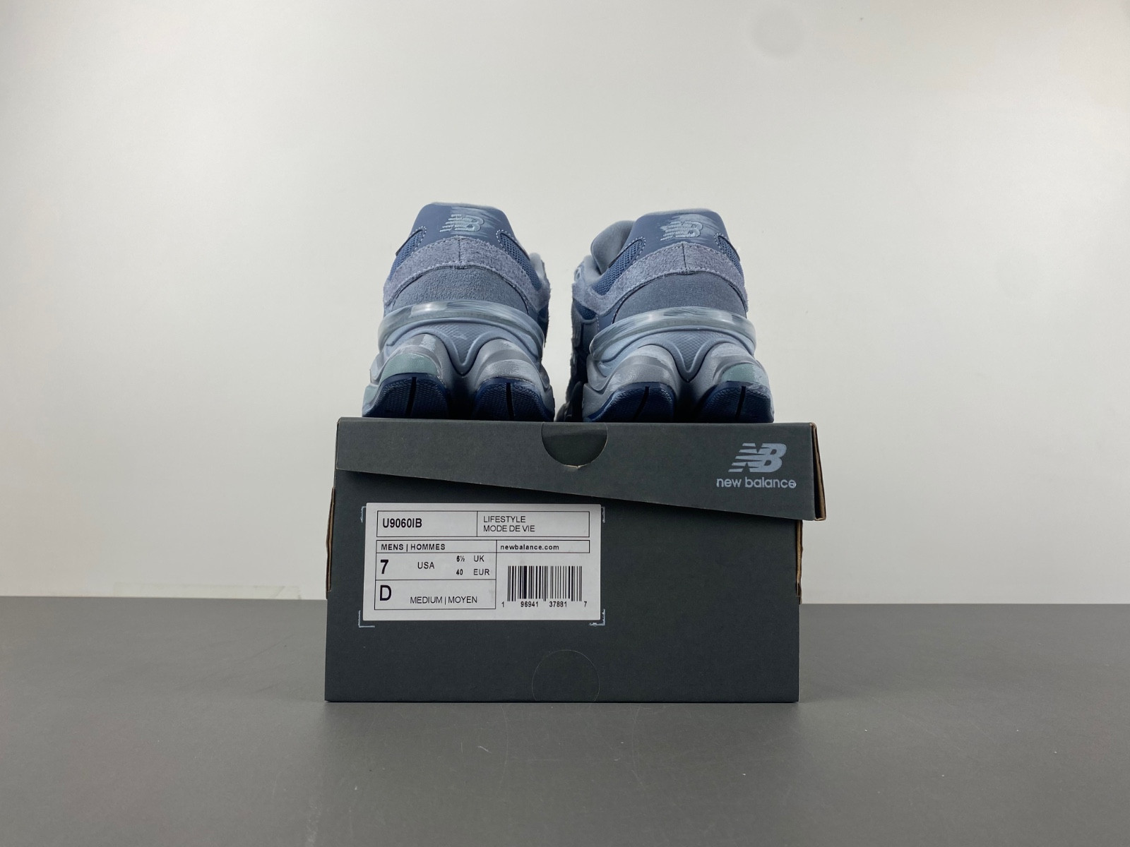 New Balance 9060 U9060IB