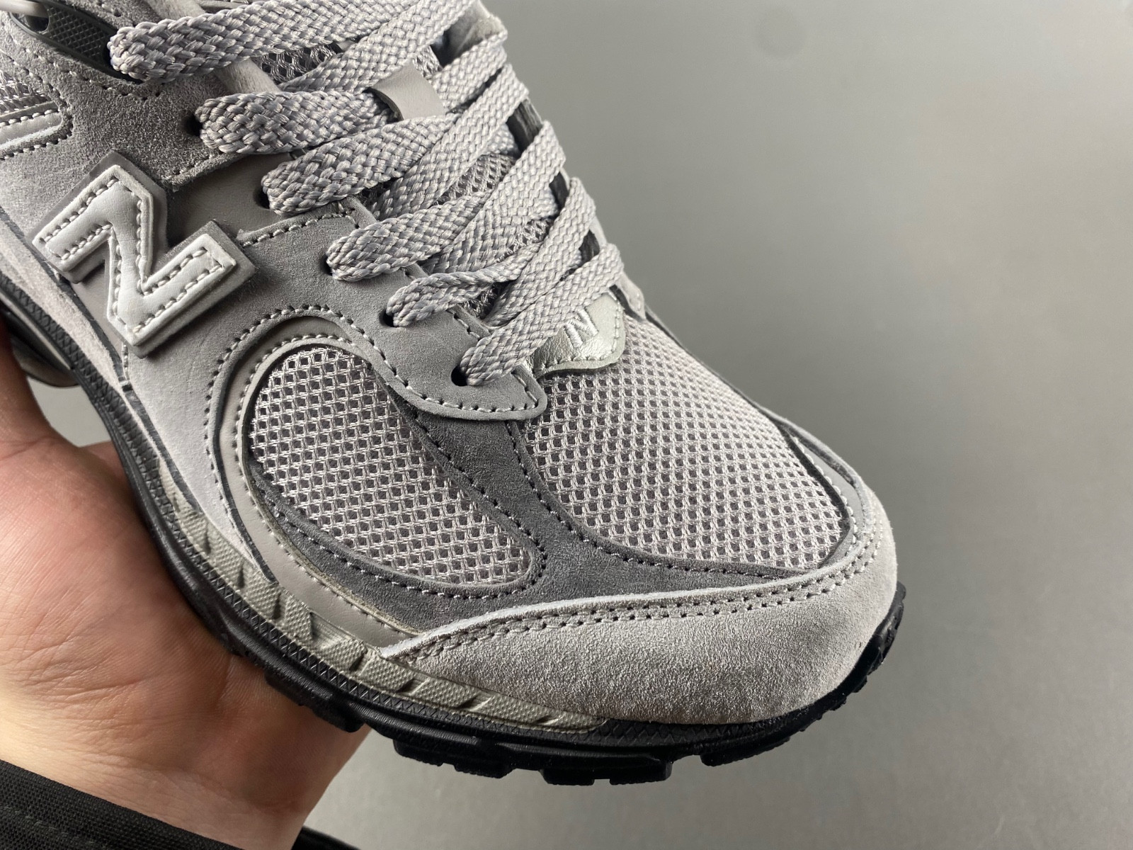 New Balance 2002R M2002RC1