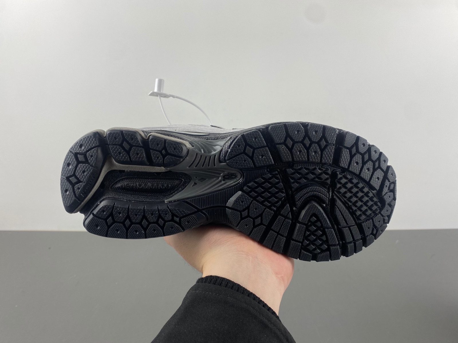 New Balance 2002R M2002RC1