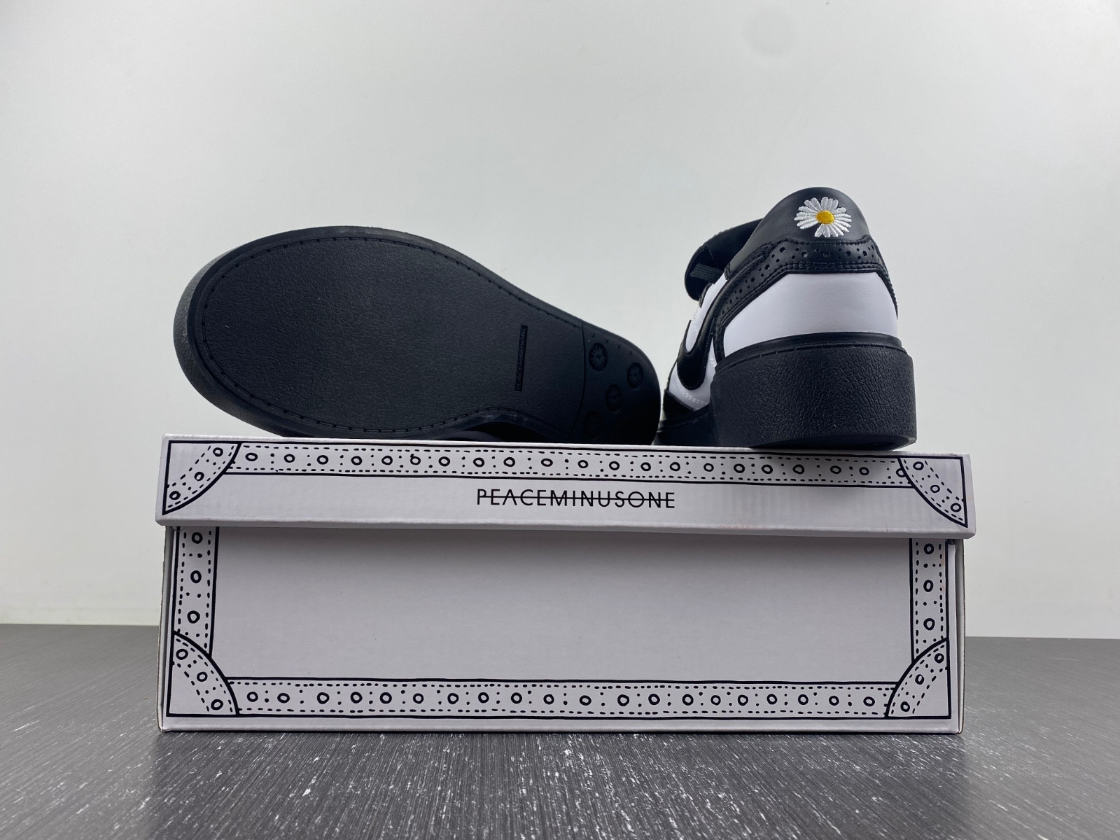 Peaceminusone​​​​​​​ x Nike Kwondo 1 “Panda” DH2482-101