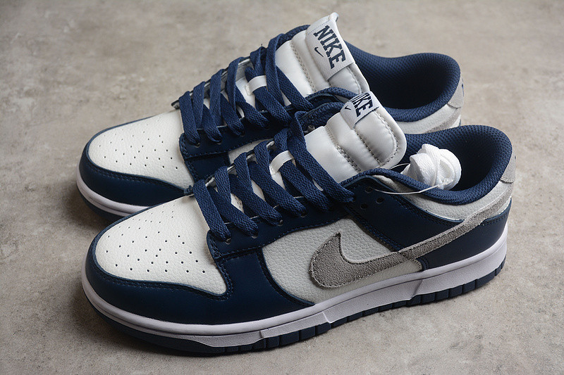 Nike Dunk Low “Midnight Navy” FD9749-400