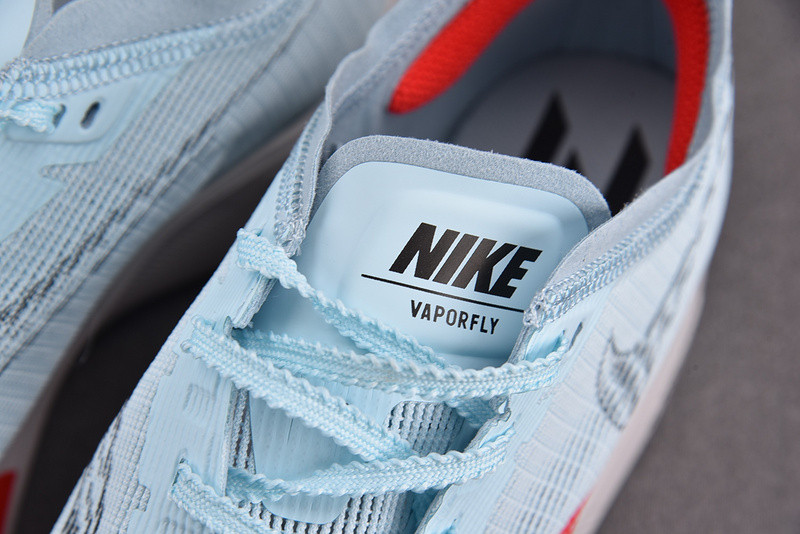 NK ZoomX Vaporfly Next% 2 CU4111-400