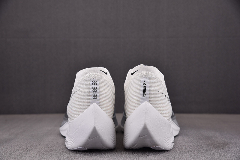 NK ZoomX Vaporfly Next% 2 CU4111-100