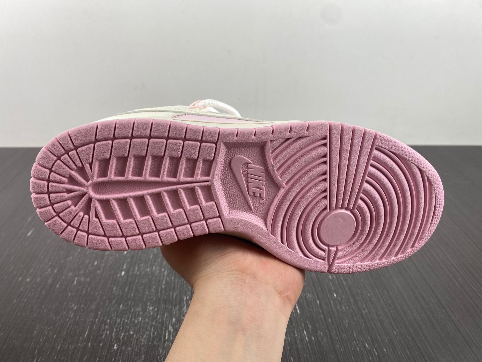 Nike Dunk Low DH9765-200-01