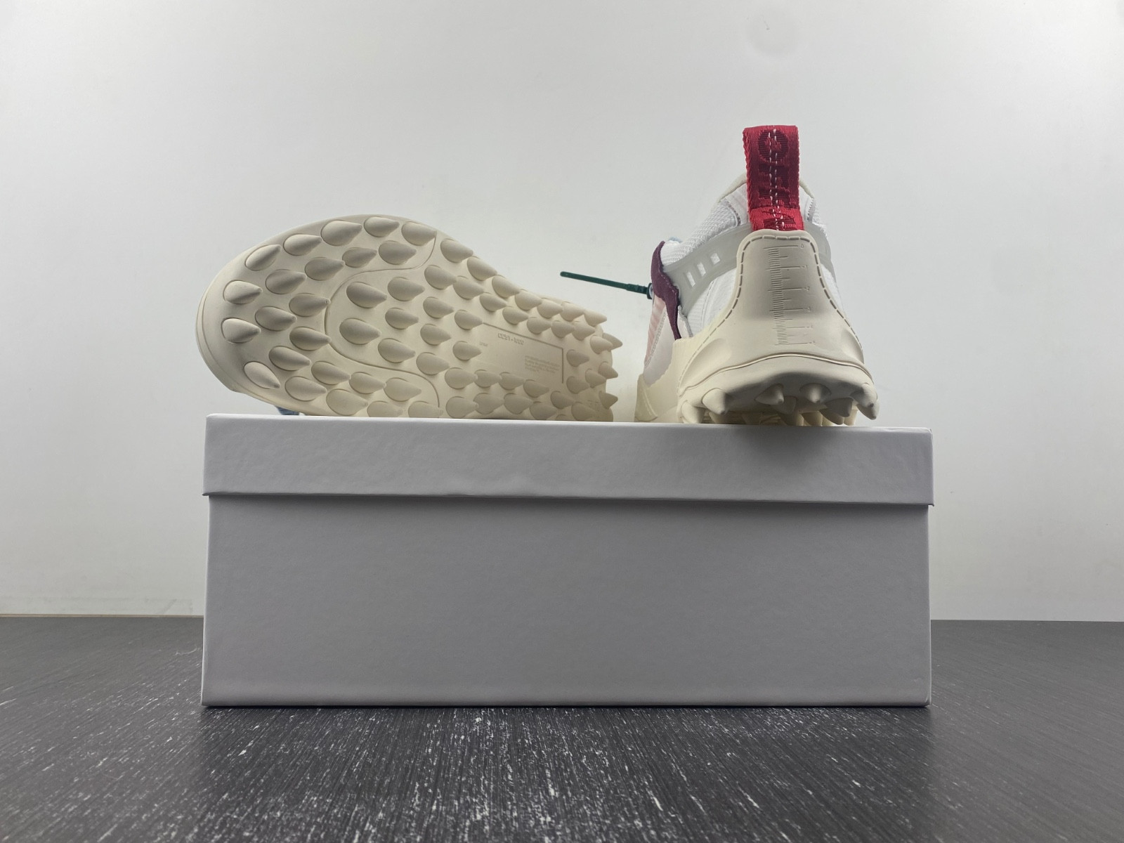 Off White ODSY-1000 Sneaker