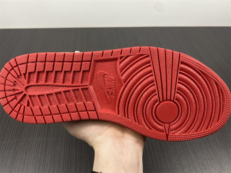 OF x Air Jordan 1 553558-118