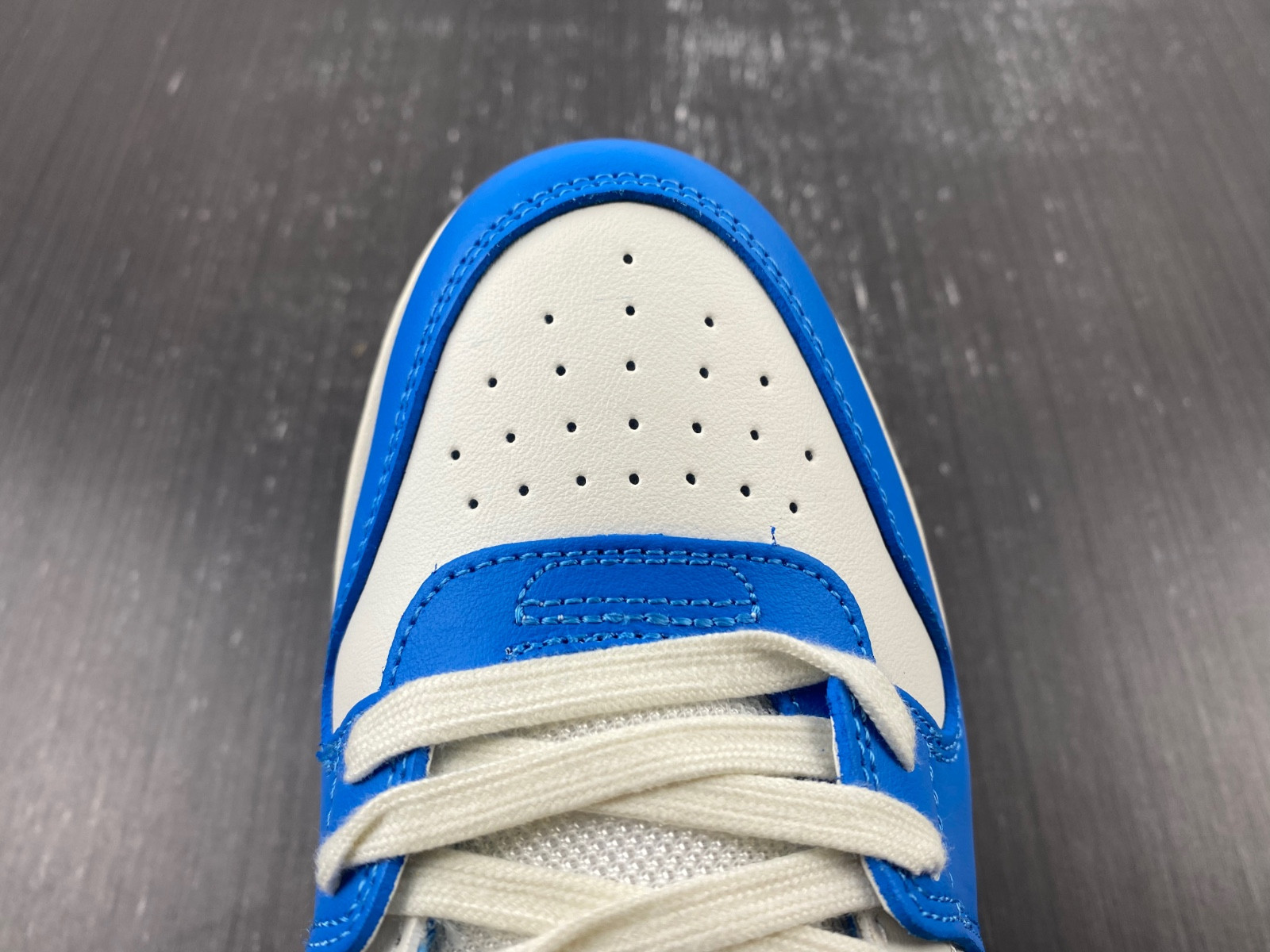 Off White GYM Sneaker