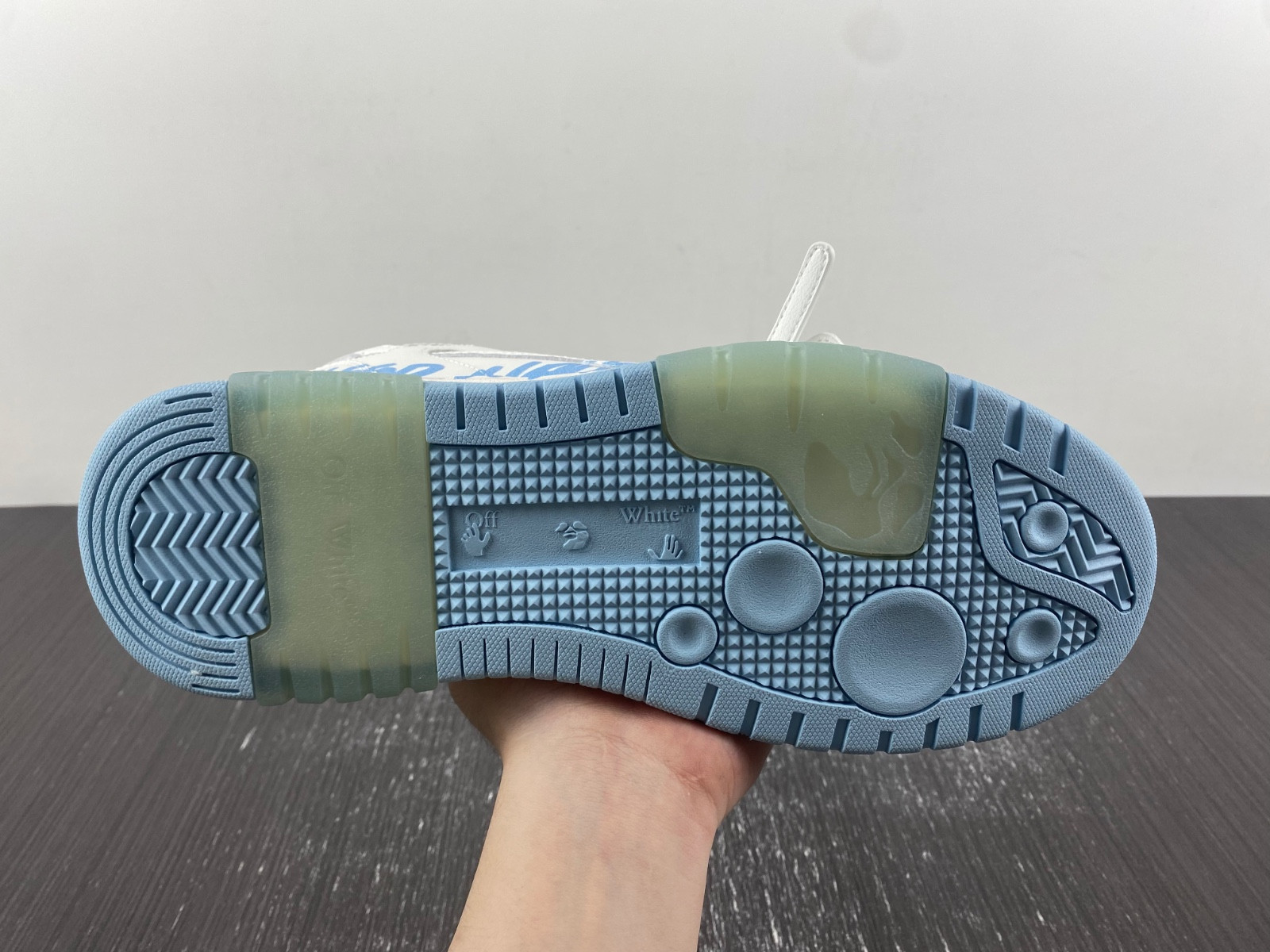 Off White GYM Sneaker