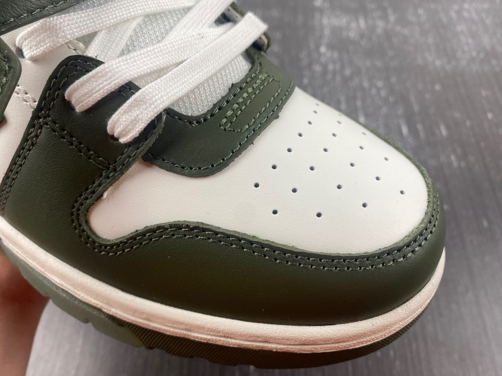 Off White GYM Sneaker