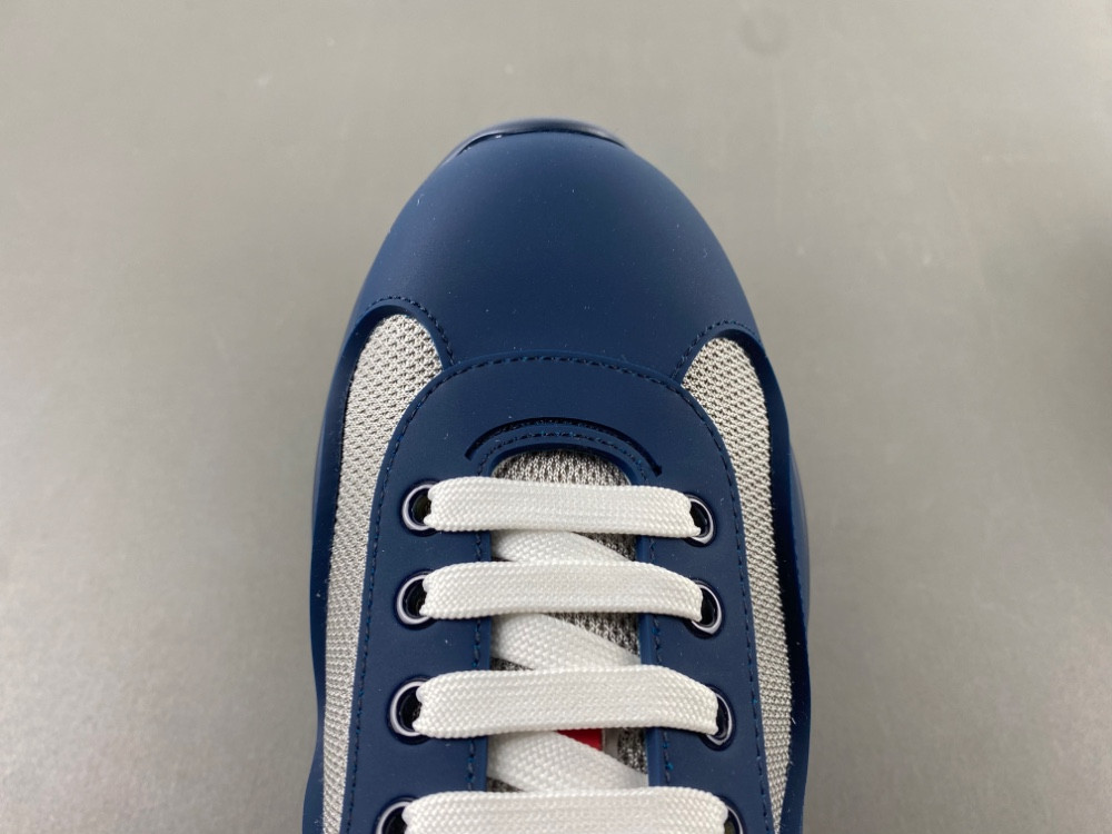 PA Low Sneakers