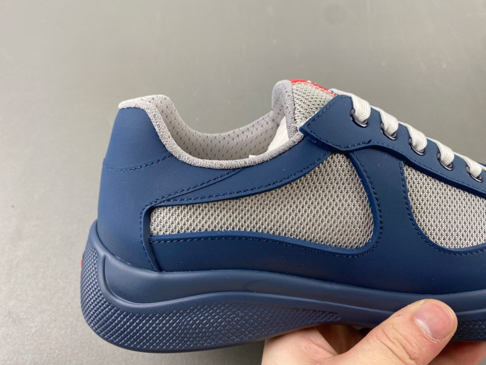 PA Low Sneakers