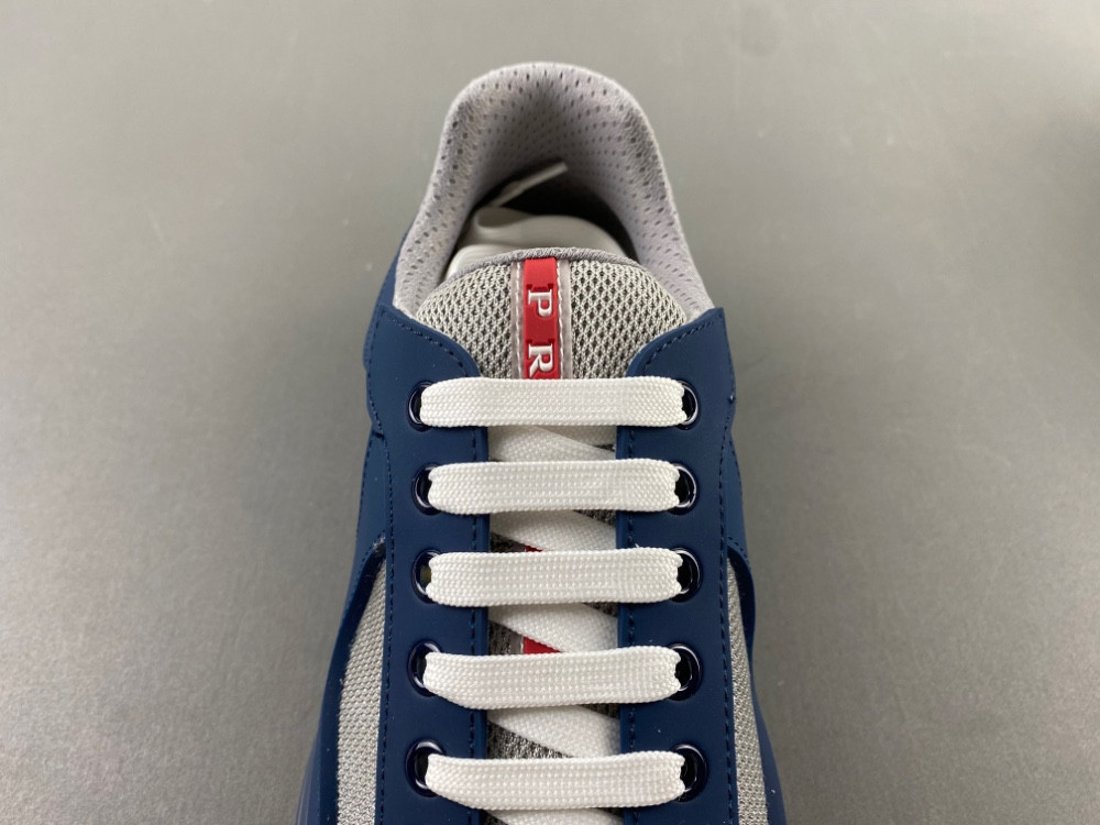 PA Low Sneakers