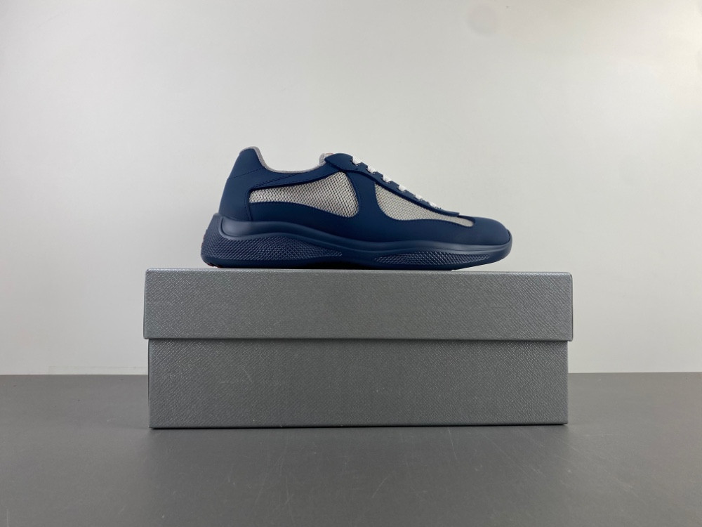 PA Low Sneakers