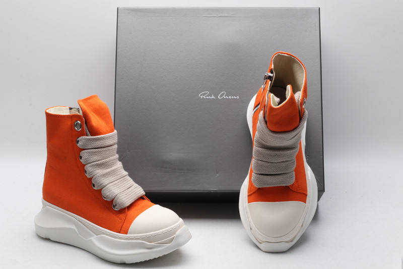 RO Sneakers