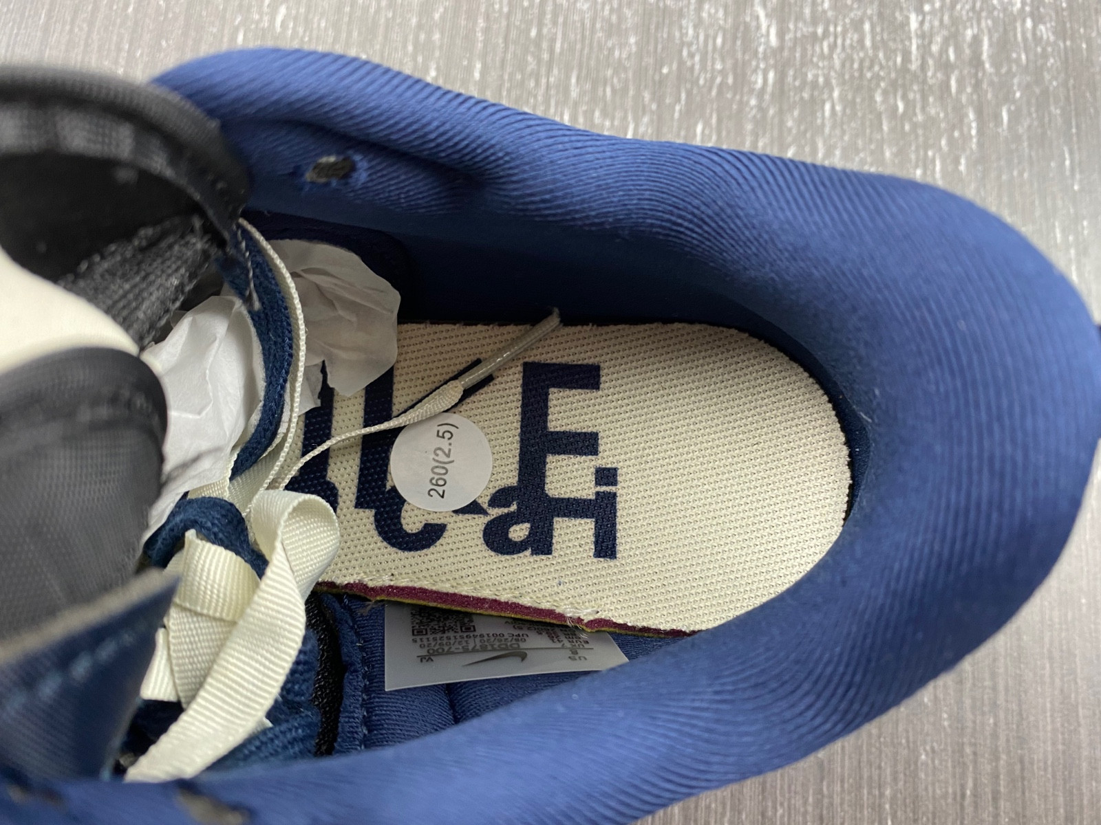 Sacai x Nike DD1875-700