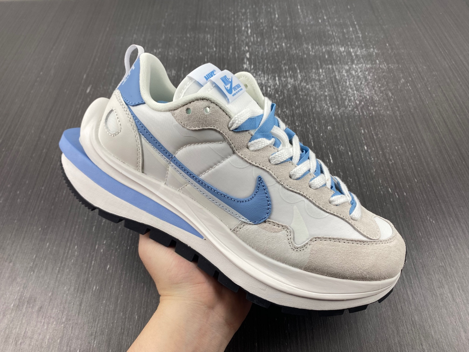 Sacai x Nike DD1875-112