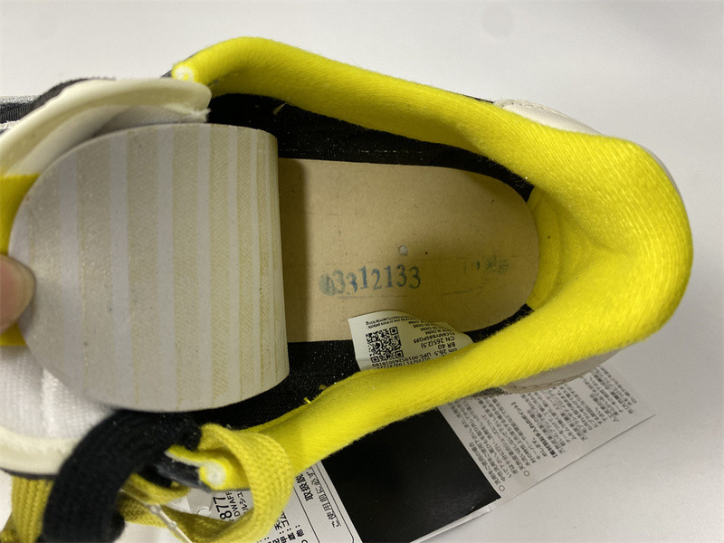 Undercover x Sacai x Nike LDWaffle DJ4877-001