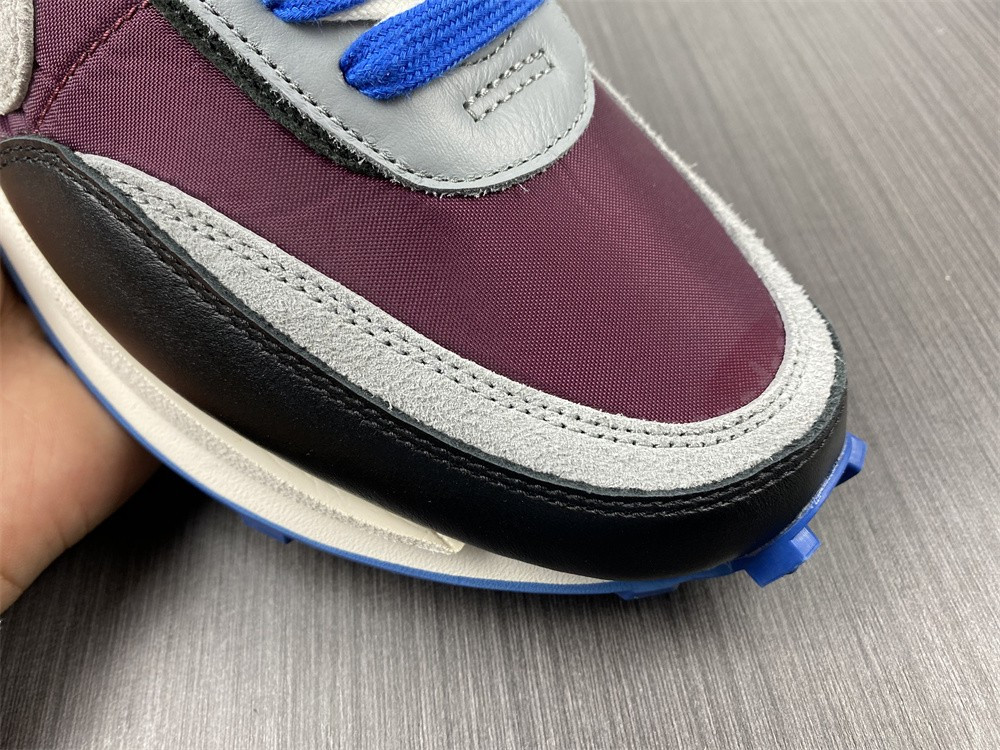 Undercover x Sacai x Nike LDWaffle DJ4877-600