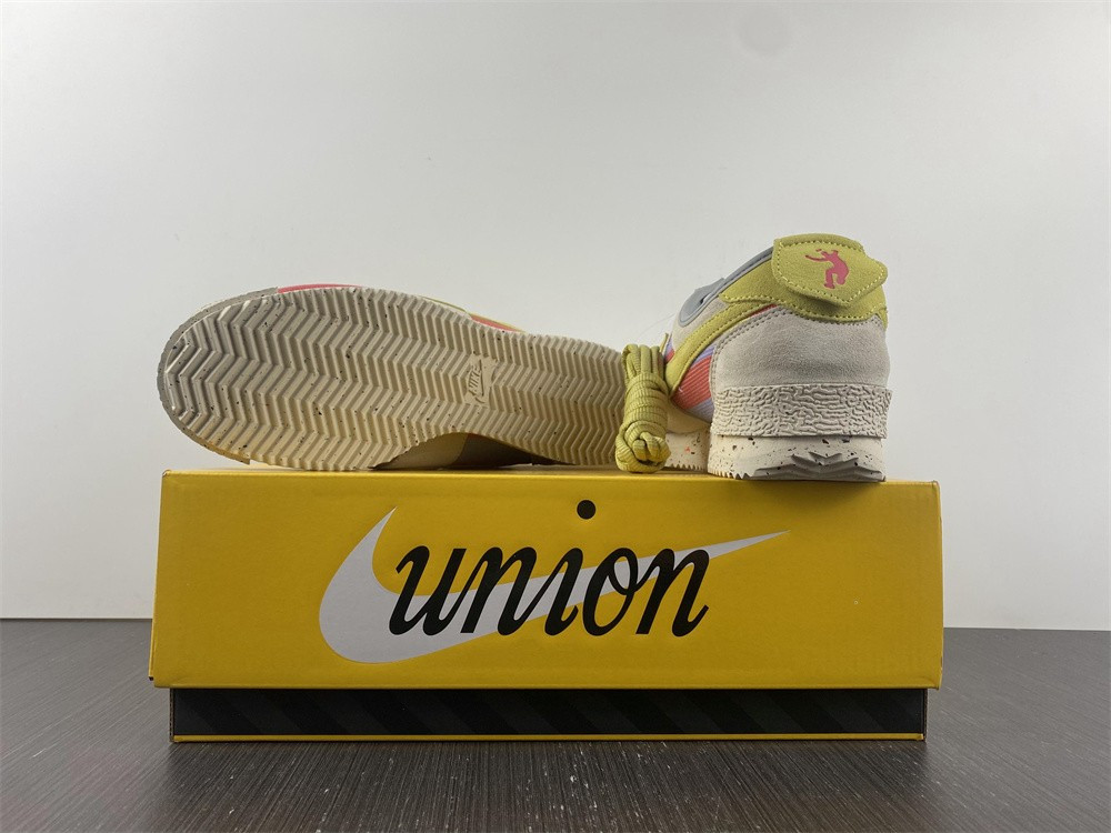 Union x Nike Cortez DR1413-100