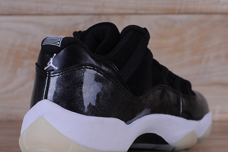 Air Jordan 11 Retro Low "barons" 528895-010